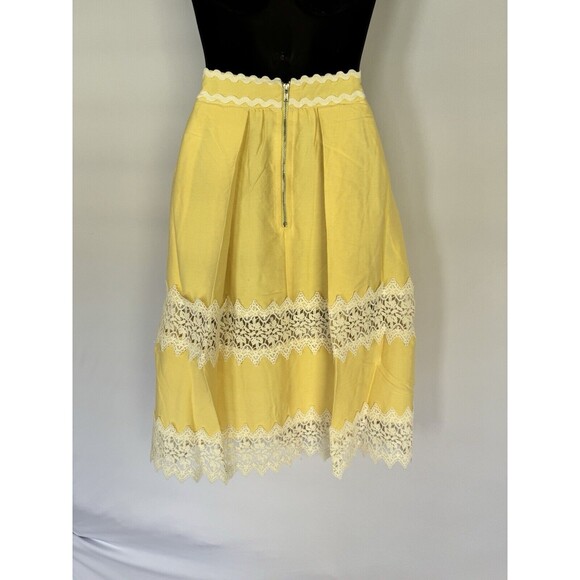 English Factory Yellow Lace Women’s Skirt Size Small - Picture 4 of 5